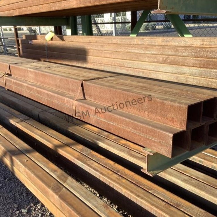 BUNDLE OF 4IN SQUARE TUBING