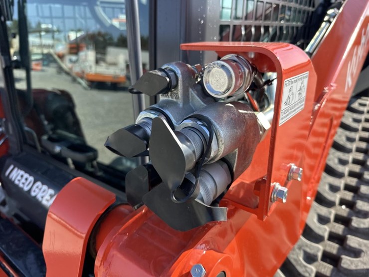 #5120-•-2025-kubota-svl-97-3-tracked-skid-steer-image-16
