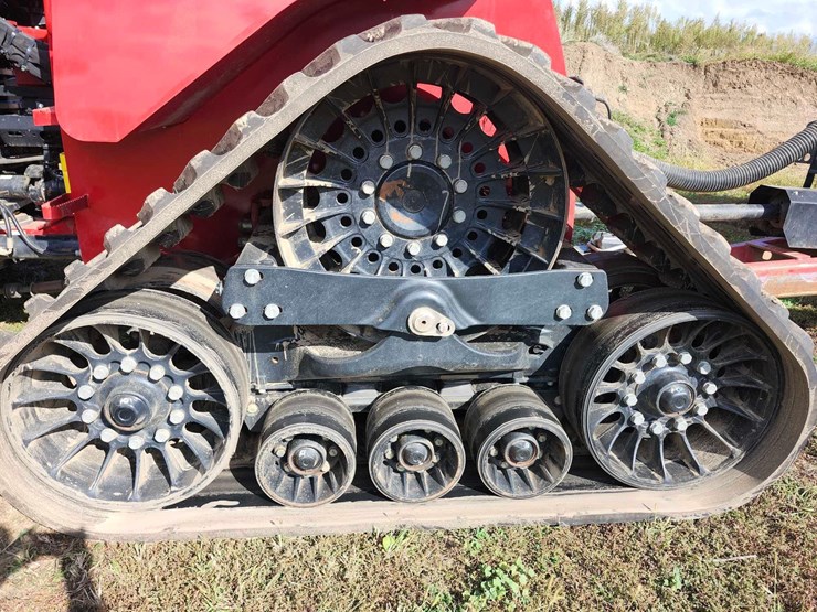 2024-case-ih-36-image-9
