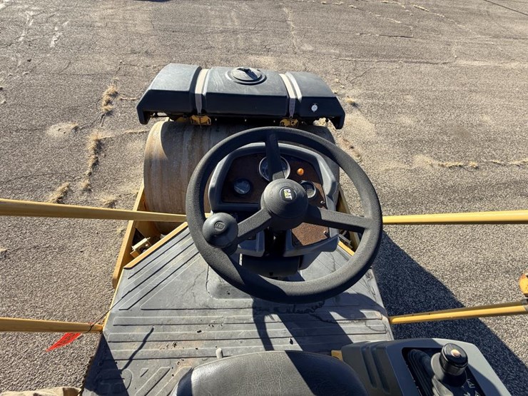 1992-caterpillar-cs-423e-image-49