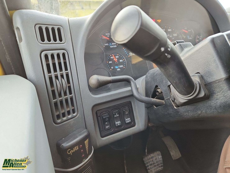 2006-international-durastar-4200-image-22