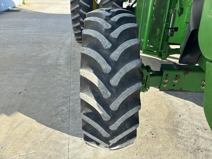 2004-john-deere-9660-sts-image-40