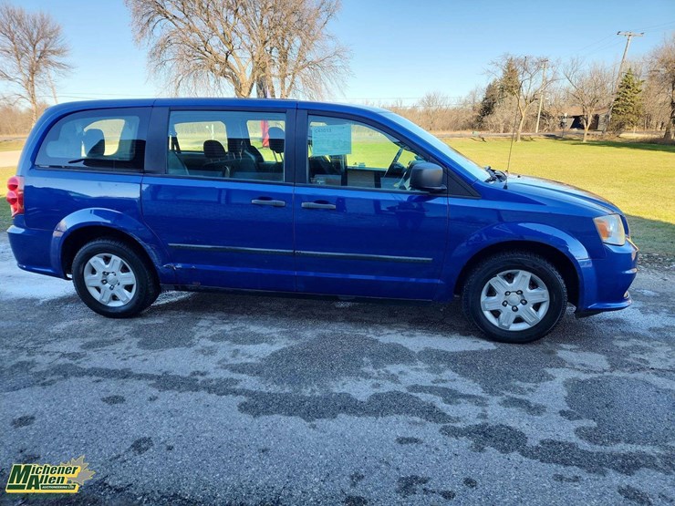 2013-dodge-grand-caravan-image-5