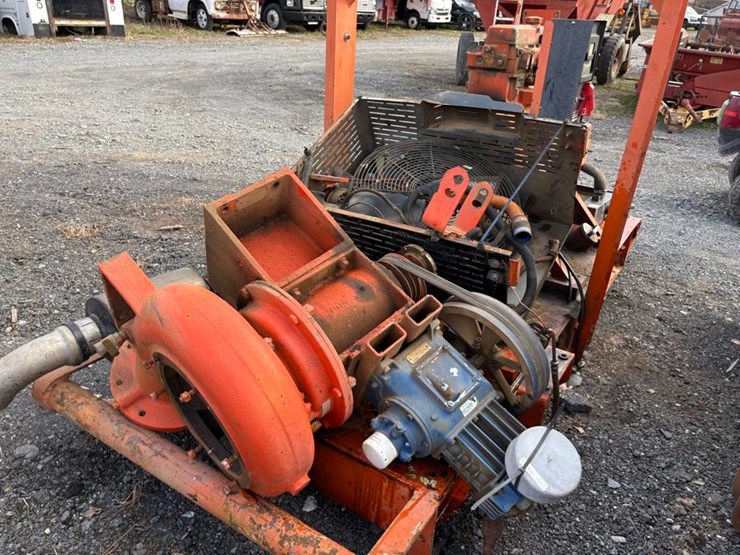 john-deere-4045t-image-5