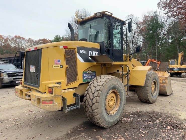 2008-caterpillar-938h-image-5