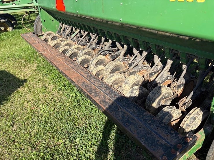 john-deere-8200-image-8