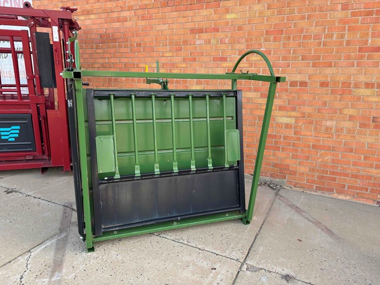 powder-river-classic-calf-table-image-1