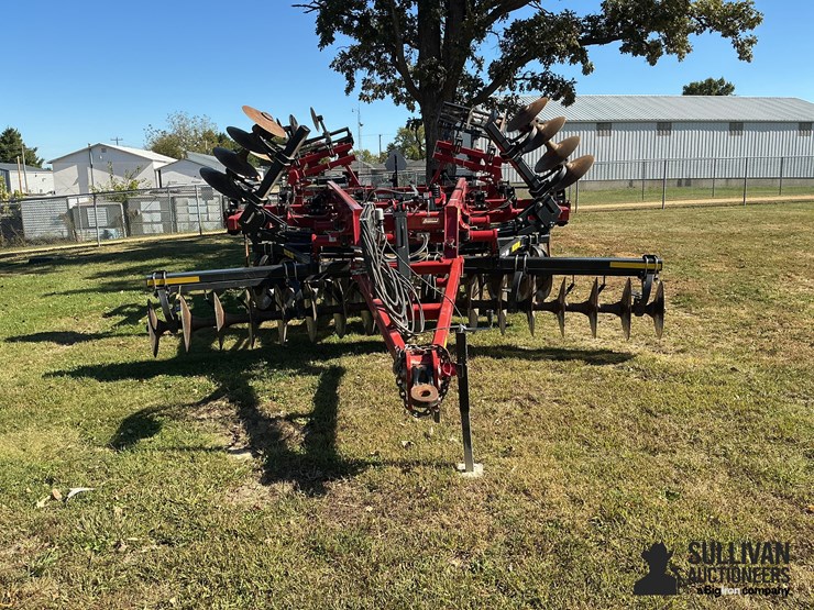 2017-case-ih-875-ecolo-tiger-9-shank-disk-ripper-image-2