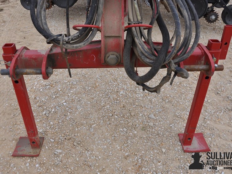 2014-case-ih-1255-image-9