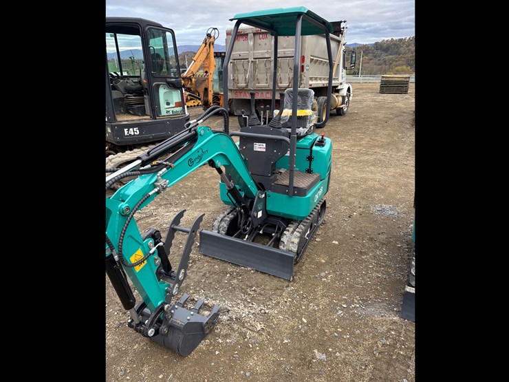 #1205-•-new-unused,-cfg-industrial-qk16r-mini-excavator-with-thumb-image-1