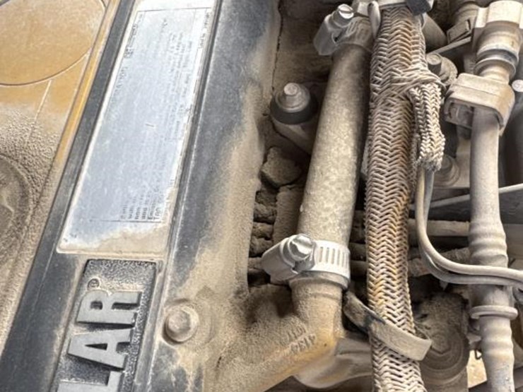 caterpillar-cb-534d-image-28