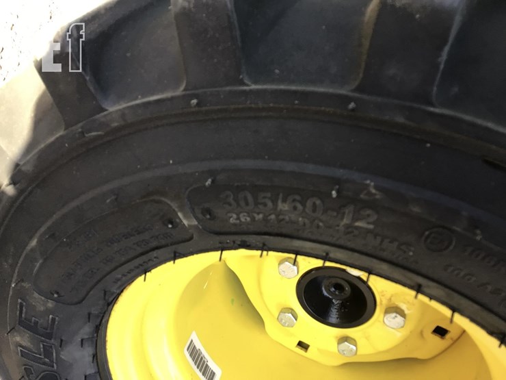 2018-john-deere-1025r-image-24