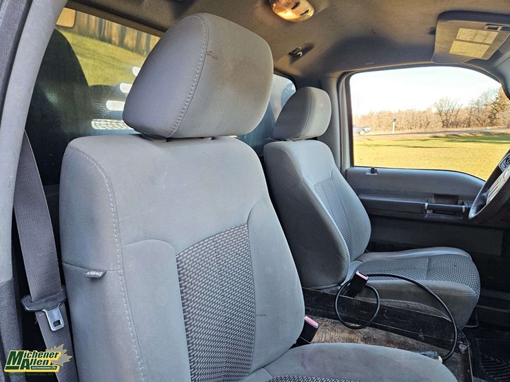 2011-ford-f350-image-29