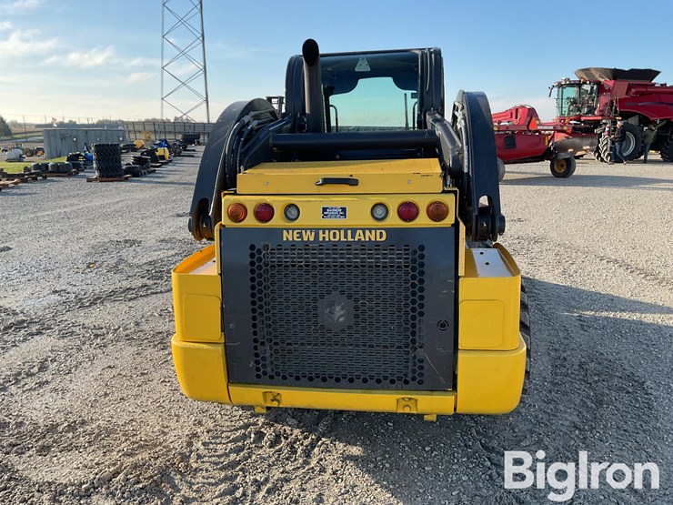 2015-new-holland-l225-image-6