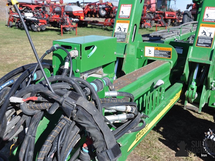 2014-john-deere-1770nt-ccs-image-12