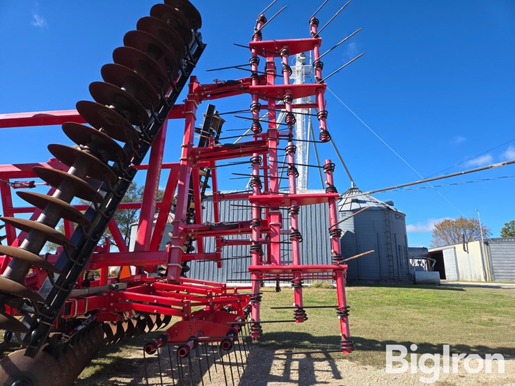 2016-sunflower-1436-33-image-19