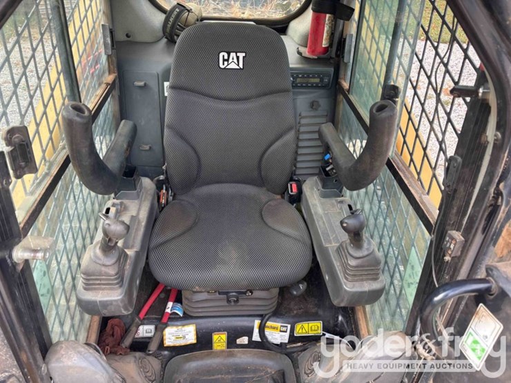 2022-caterpillar-299d3-xe-image-23