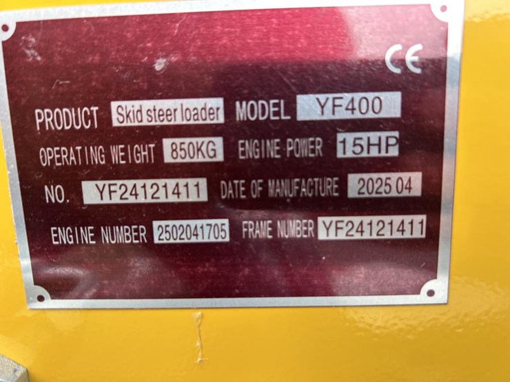 #2716-•-2025-infront-yf400-tracked-mini-skid-steer-image-13
