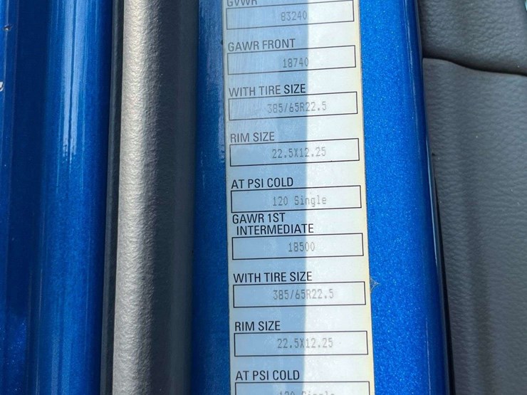 2016-kenworth-t880-image-78