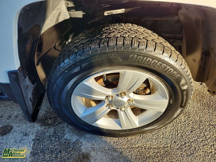 2014-jeep-patriot-image-17