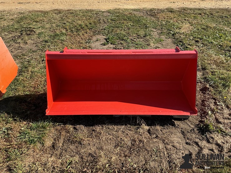kubota-60"-material-bucket-image-2