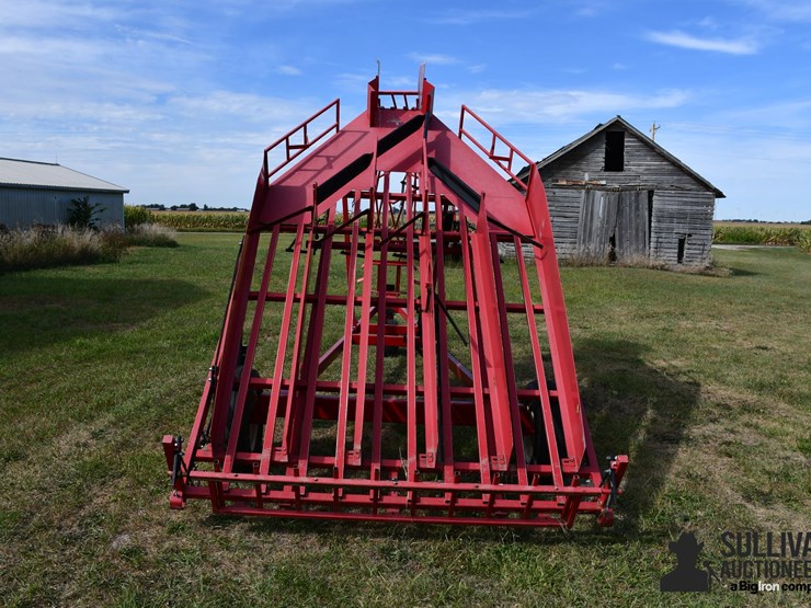 kuhns-1534-hay-accumulator-image-6