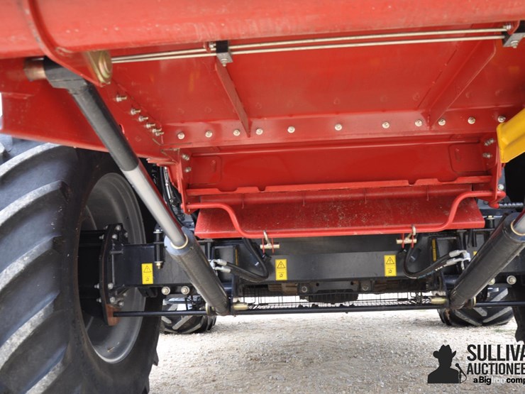 2022-case-ih-8250-image-11