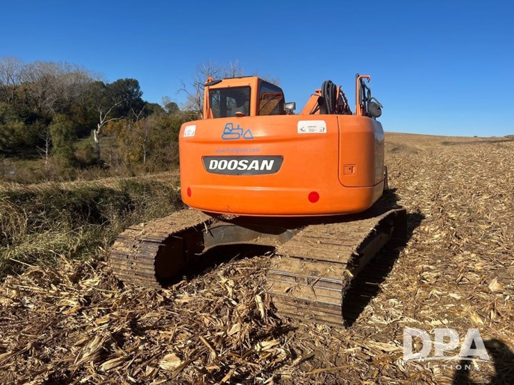 2014-doosan-dx235-lcr-image-12