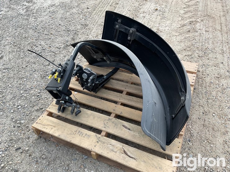 new-holland-t-6-front-fenders-image-8