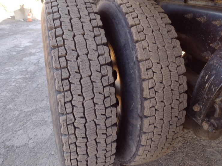 19-peterbilt-water-truck^title^-(qea-4054)-image-29