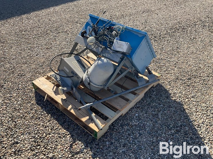 valley-gps-guidance-corner-arm-control-box-image-5