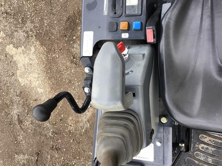 2016-deere-17g-image-7