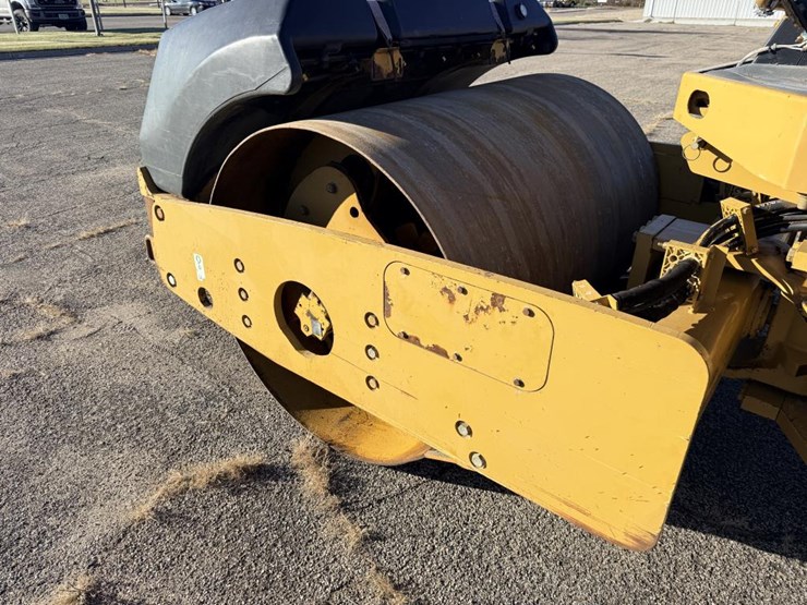 1992-caterpillar-cs-423e-image-12