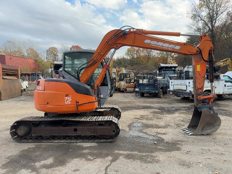 hitachi-zx75us-image-6