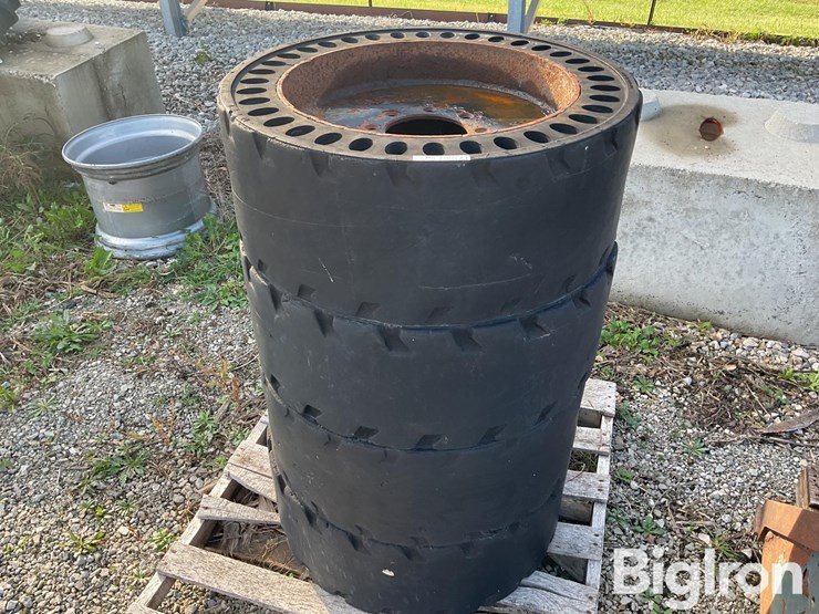 airless-rims-&-tires-for-skid-steer-image-6
