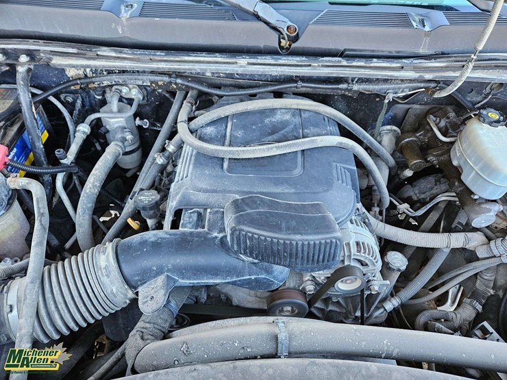 2012-chevrolet-silverado-2500hd-image-19