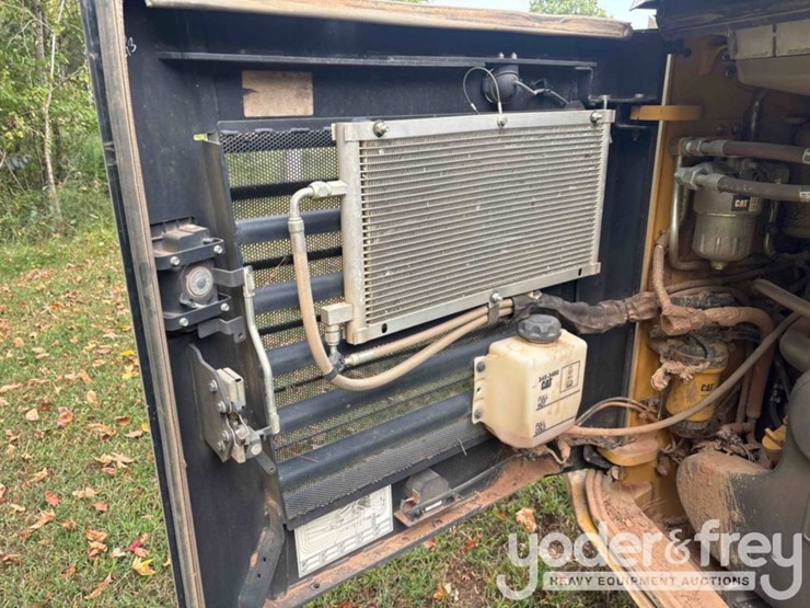 2022-caterpillar-299d3-xe-image-25