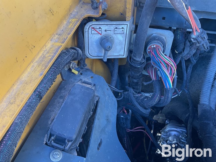 2014-gehl-r220-image-20