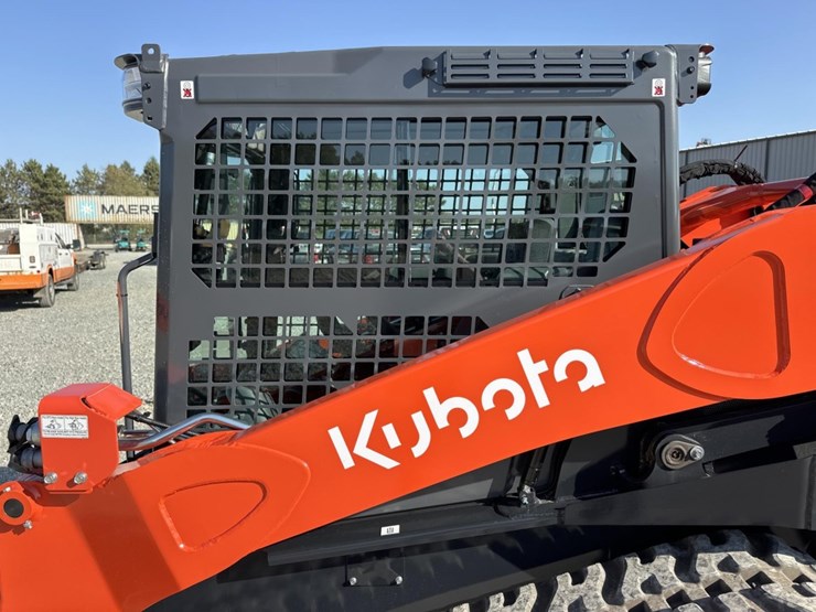 #5120-•-2025-kubota-svl-97-3-tracked-skid-steer-image-26