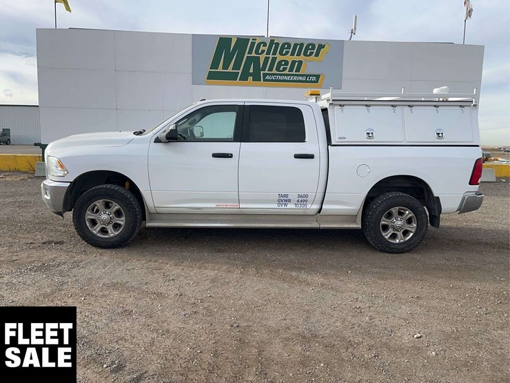 2018-dodge-2500-image-2