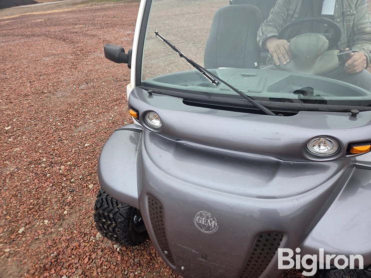 2001-global-electric-motorcars-4-seat-electric-golf-cart-image-10