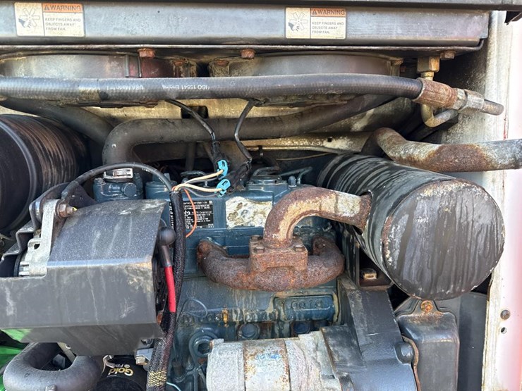 2015-bobcat-s70-image-25