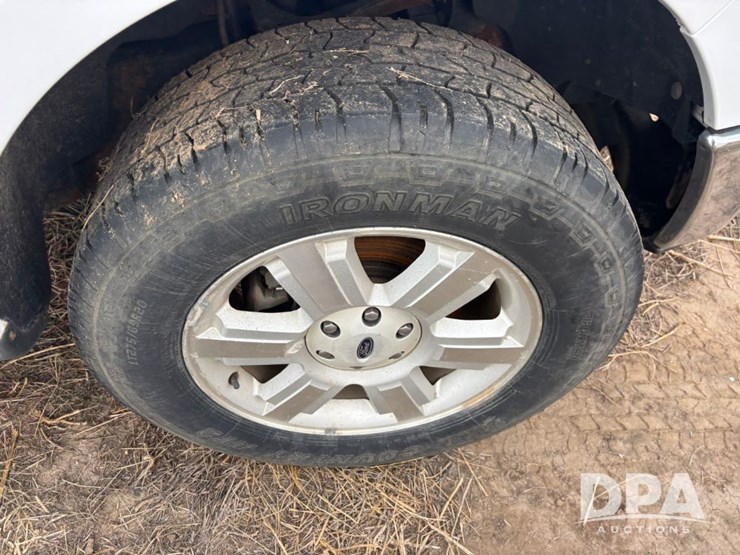 2014-ford-f150-xlt-image-39