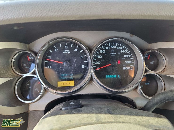 2013-chevrolet-silverado-3500hd-image-8