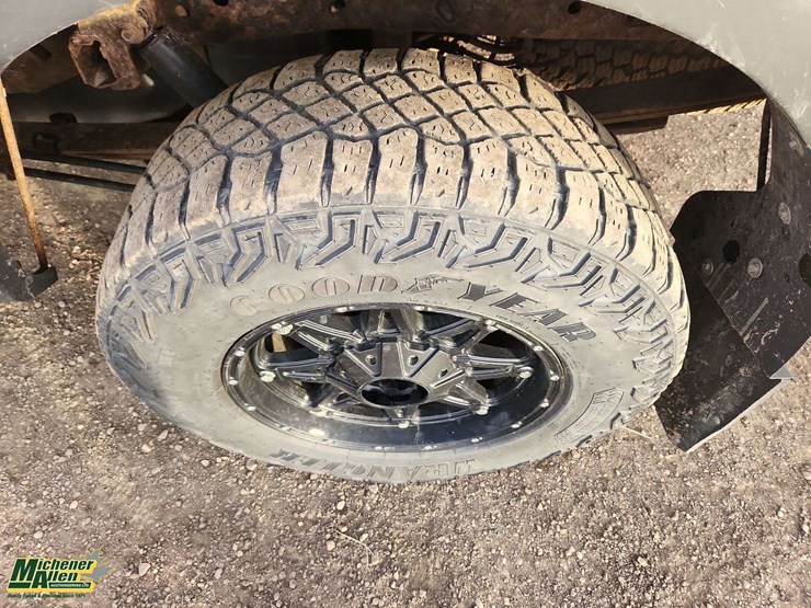 2012-ford-f150-image-33