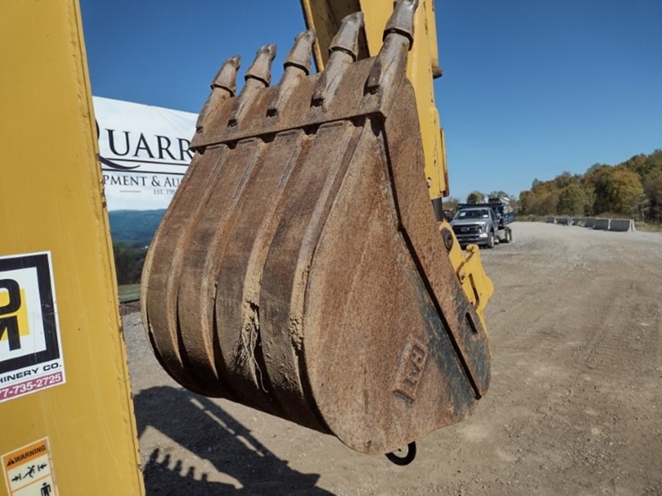 caterpillar-420d-image-31