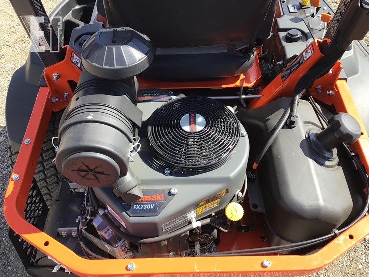 2021-kubota-z724x-image-12