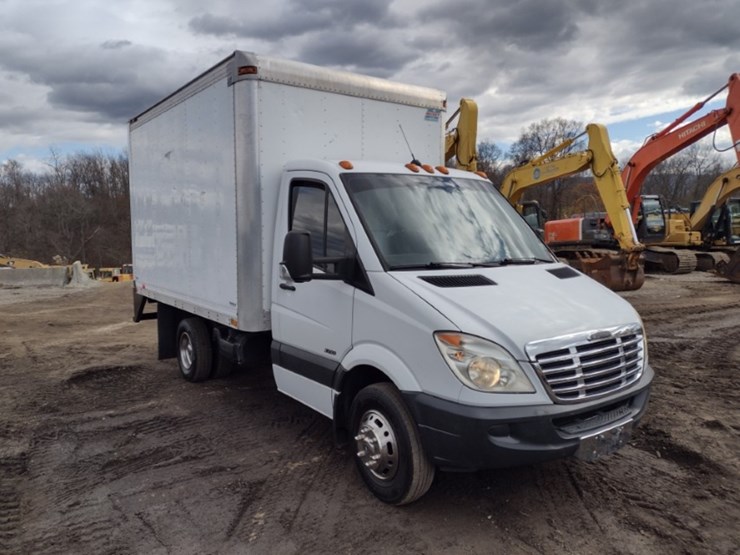 11-freightliner-truck^title^-(qea-4046)-image-21