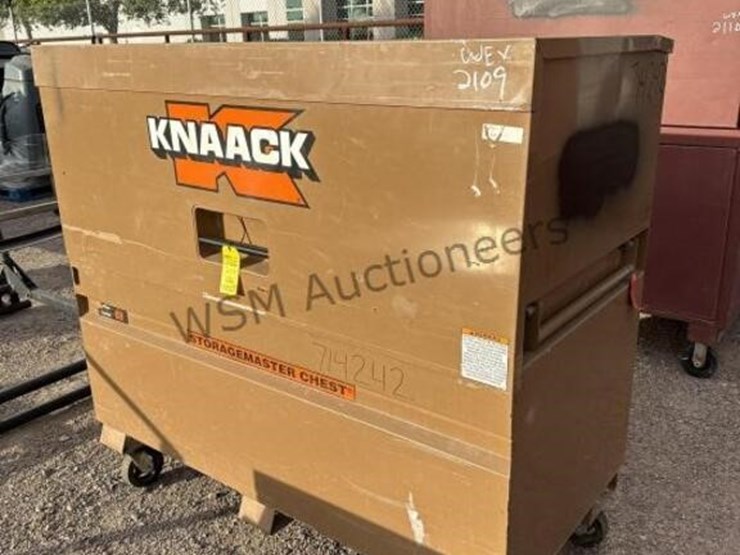 knaack-model-89-jobsite-toolbox-with-assorted-image-1