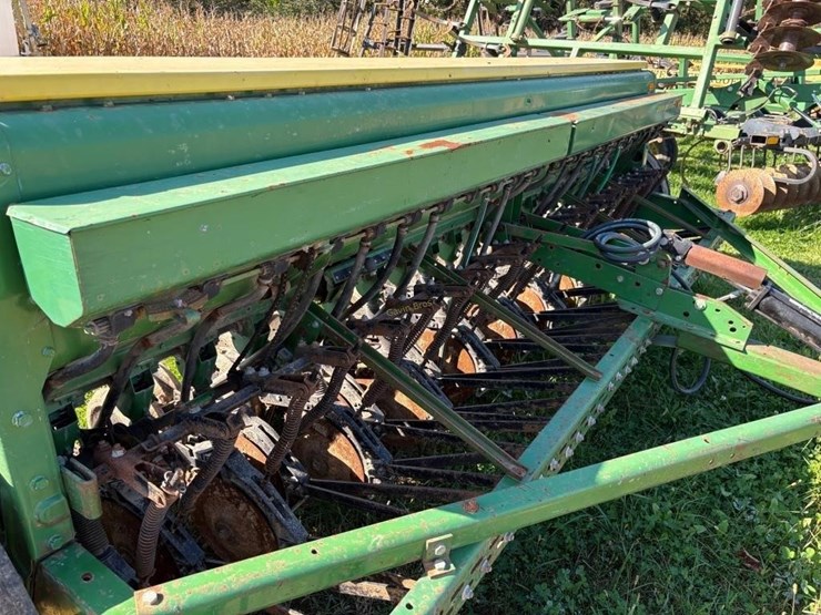 john-deere-8200-image-9